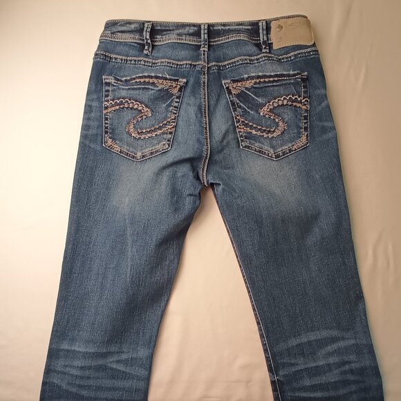 Silver Jeans Co. denim Jeans Size 31/12 Suki Mid Rise Skinny Leg Medium Wash - Picture 5 of 9